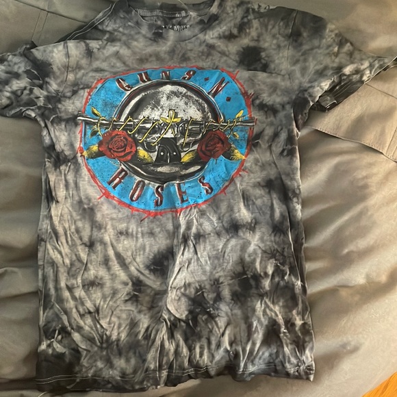 Guns and roses T-shirt - Picture 1 of 1